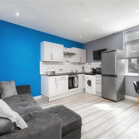 Stockton Town Centre Studio Apartments Free Parking And Wi-Fi Luaran gambar