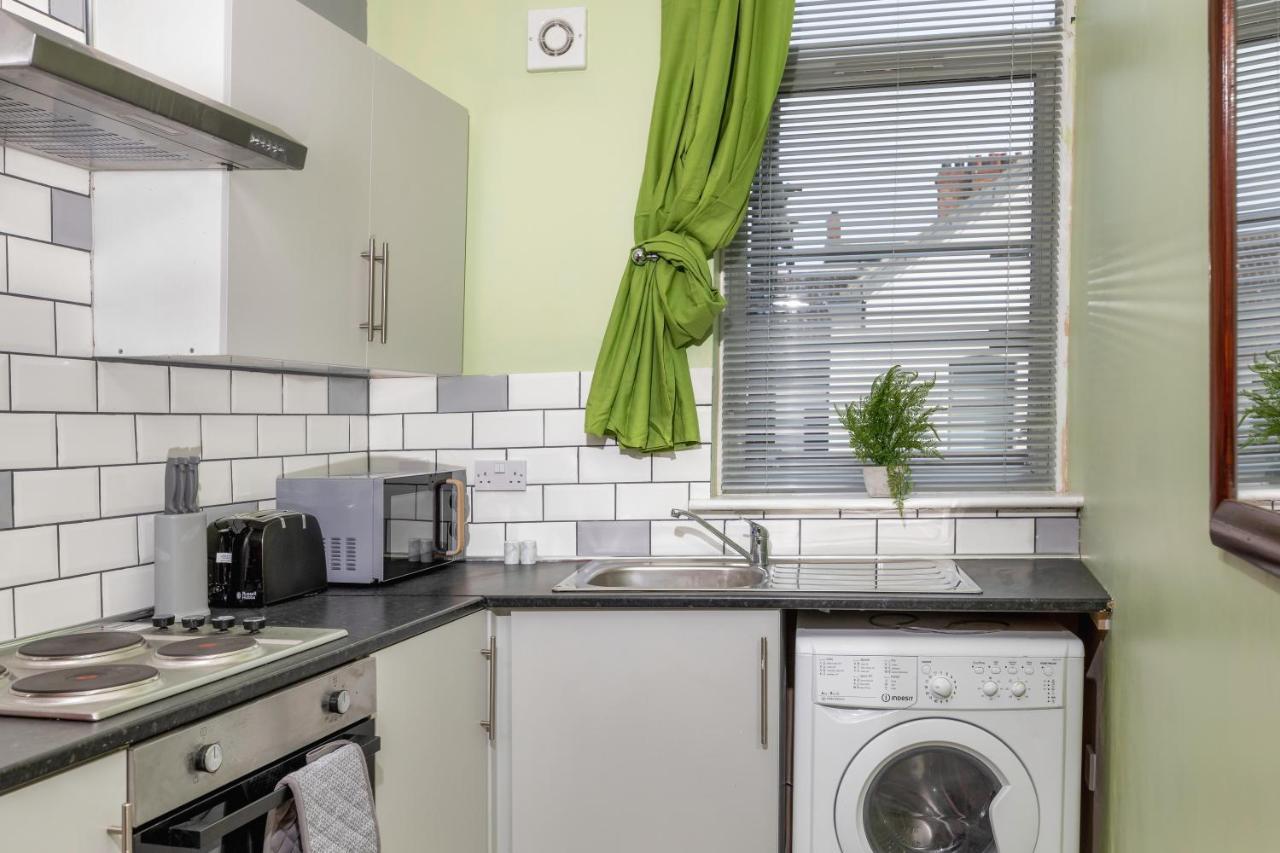 Stockton Town Centre Studio Apartments Free Parking And Wi-Fi Luaran gambar